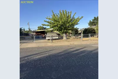 1528 W 9th Street, Merced, CA 95341 - Photo 1