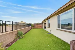 9475 Pasaje Pl, Elk Grove, CA 95624 - Photo 37