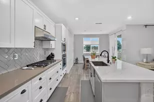 9475 Pasaje Pl, Elk Grove, CA 95624 - Photo 13