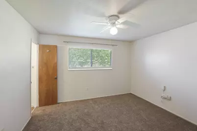 992 E Alameda Street, Manteca, CA 95336 - Photo 19