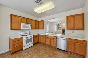 1723 Cobblestone Dr, Linda, CA 95901 - Photo 5