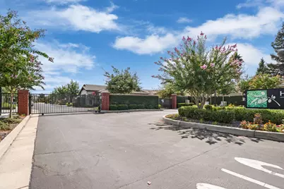 2584 Lombardy Court, Lodi, CA 95242 - Photo 21
