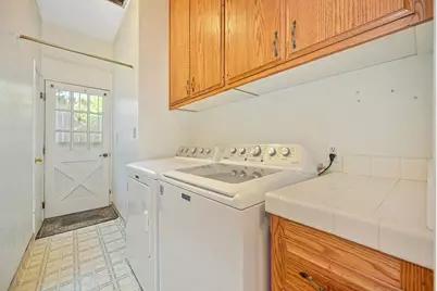 6447 Rexford Way, Carmichael, CA 95608 - Photo 17