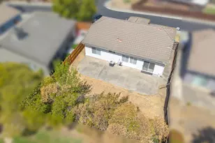 8540 Zinnia Way, Elk Grove, CA 95624 - Photo 39