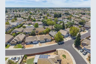 8540 Zinnia Way, Elk Grove, CA 95624 - Photo 41
