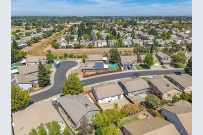 8540 Zinnia Way, Elk Grove, CA 95624 - Photo 43