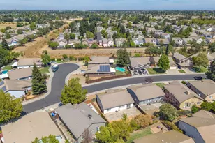 8540 Zinnia Way, Elk Grove, CA 95624 - Photo 43