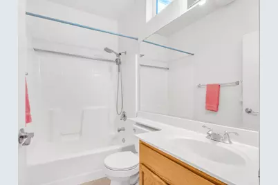8540 Zinnia Way, Elk Grove, CA 95624 - Photo 19