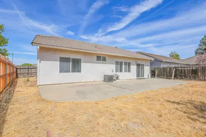 8540 Zinnia Way, Elk Grove, CA 95624 - Photo 35