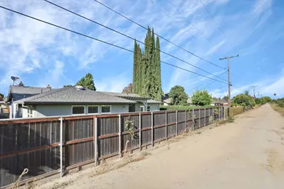 2208 Cabrillo Circle, Lodi, CA 95242 - Photo 65