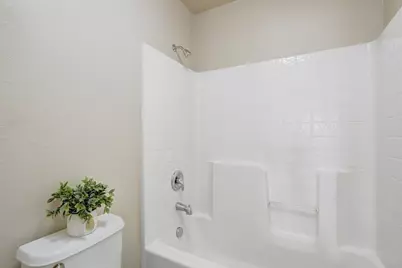 9645 Glacier Creek Way, Elk Grove, CA 95624 - Photo 37