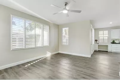 9645 Glacier Creek Way, Elk Grove, CA 95624 - Photo 21