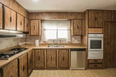 Pardis Lane, Sacramento, CA 95828 - Photo 13