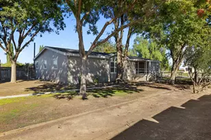 8547 State Hwy 33, Gustine, CA 95322 - Photo 3
