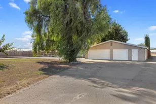 8547 State Hwy 33, Gustine, CA 95322 - Photo 5