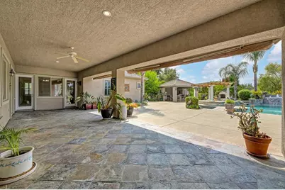 9356 Secretariat Lane, Elk Grove, CA 95624 - Photo 45