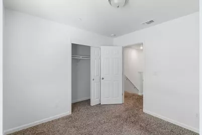8128 Emmy Willow Lane, Sacramento, CA 95828 - Photo 25