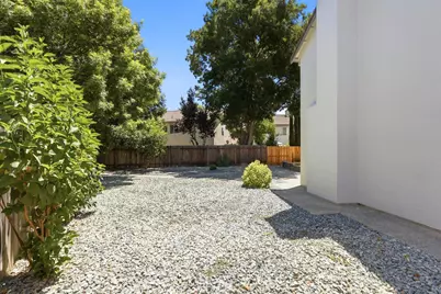 5417 Elk Hollow Court, Elk Grove, CA 95758 - Photo 55