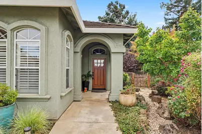 610 Candlewood Court, Lodi, CA 95242 - Photo 3