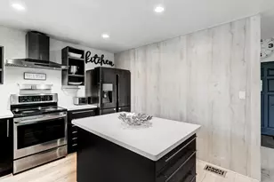 77 Columbia Ave, Roseville, CA 95678 - Photo 13
