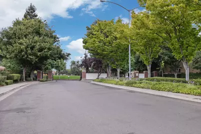 10910 Peony Place Drive, Stockton, CA 95209 - Photo 41