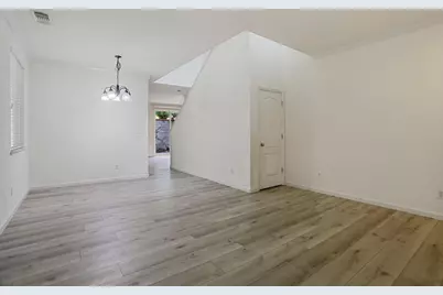 10910 Peony Place Drive, Stockton, CA 95209 - Photo 7