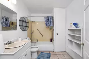 770 Bowles St, Sacramento, CA 95815 - Photo 29