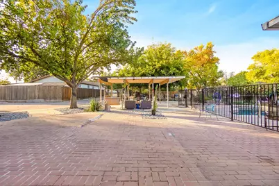 770 Bowles Street, Sacramento, CA 95815 - Photo 19