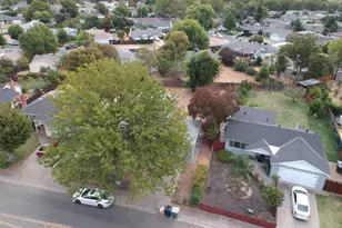 7418 Carella Dr, Sacramento, CA 95822 - Photo 19