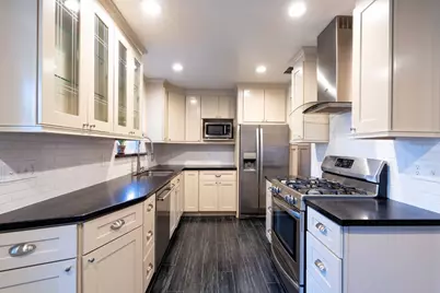 1368 S Walton Avenue, Yuba City, CA 95993 - Photo 9