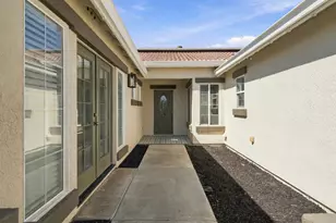 645 Fribourg Ln, Manteca, CA 95337 - Photo 5
