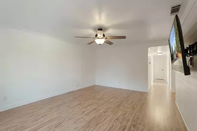 2223 W Elm Street, Lodi, CA 95242 - Photo 9
