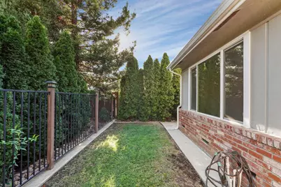 2223 W Elm Street, Lodi, CA 95242 - Photo 45