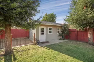 2223 W Elm St, Lodi, CA 95242 - Photo 35