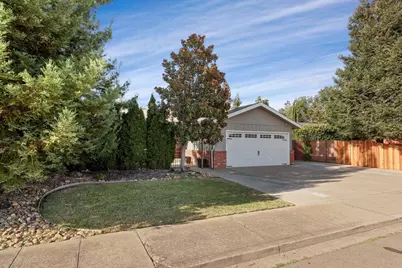 2223 W Elm Street, Lodi, CA 95242 - Photo 43