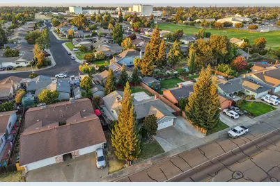 2223 W Elm Street, Lodi, CA 95242 - Photo 49