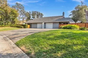 6910 Folsom Oaks Ct, Granite Bay, CA 95746 - Photo 3