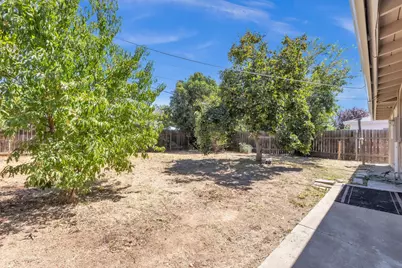 5641 James Way, Sacramento, CA 95822 - Photo 23