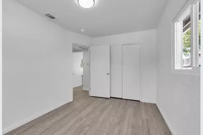 5641 James Way, Sacramento, CA 95822 - Photo 19