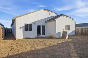 927 Grimsby Ln, Patterson, CA 95363 - Photo 37