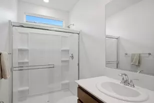 927 Grimsby Ln, Patterson, CA 95363 - Photo 23