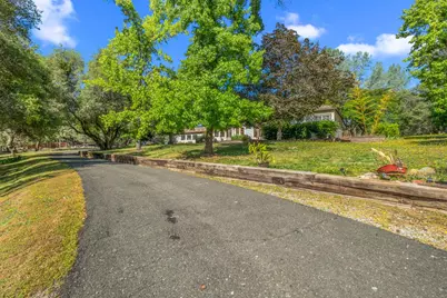 5411 Oak Leaf Circle, Placerville, CA 95667 - Photo 13