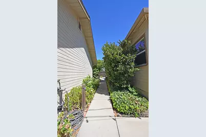 2251 Waldorf Drive, Turlock, CA 95382 - Photo 29