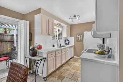 5222 Lake Knoll Lane, Fair Oaks, CA 95628 - Photo 9