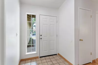 1384 Somerset Drive, West Sacramento, CA 95605 - Photo 9
