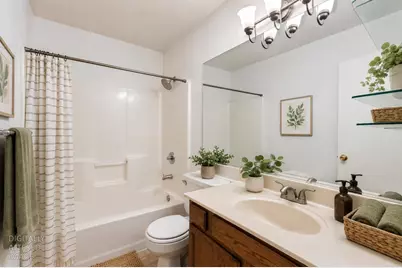 1384 Somerset Drive, West Sacramento, CA 95605 - Photo 29