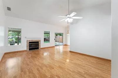 1384 Somerset Drive, West Sacramento, CA 95605 - Photo 11
