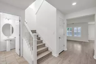 393 Uccello Way, Sacramento, CA 95835 - Photo 3