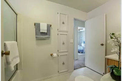E Yosemite Avenue #182, Manteca, CA 95336 - Photo 35