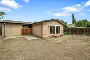 1304 Monroe Ct, Woodland, CA 95776 - Photo 21